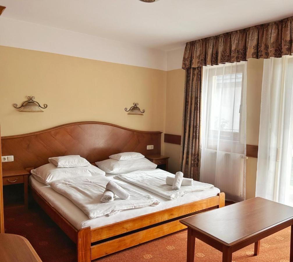 Fonix Wellness *** 1 A Epulet Bed and Breakfast Hévíz Exterior foto