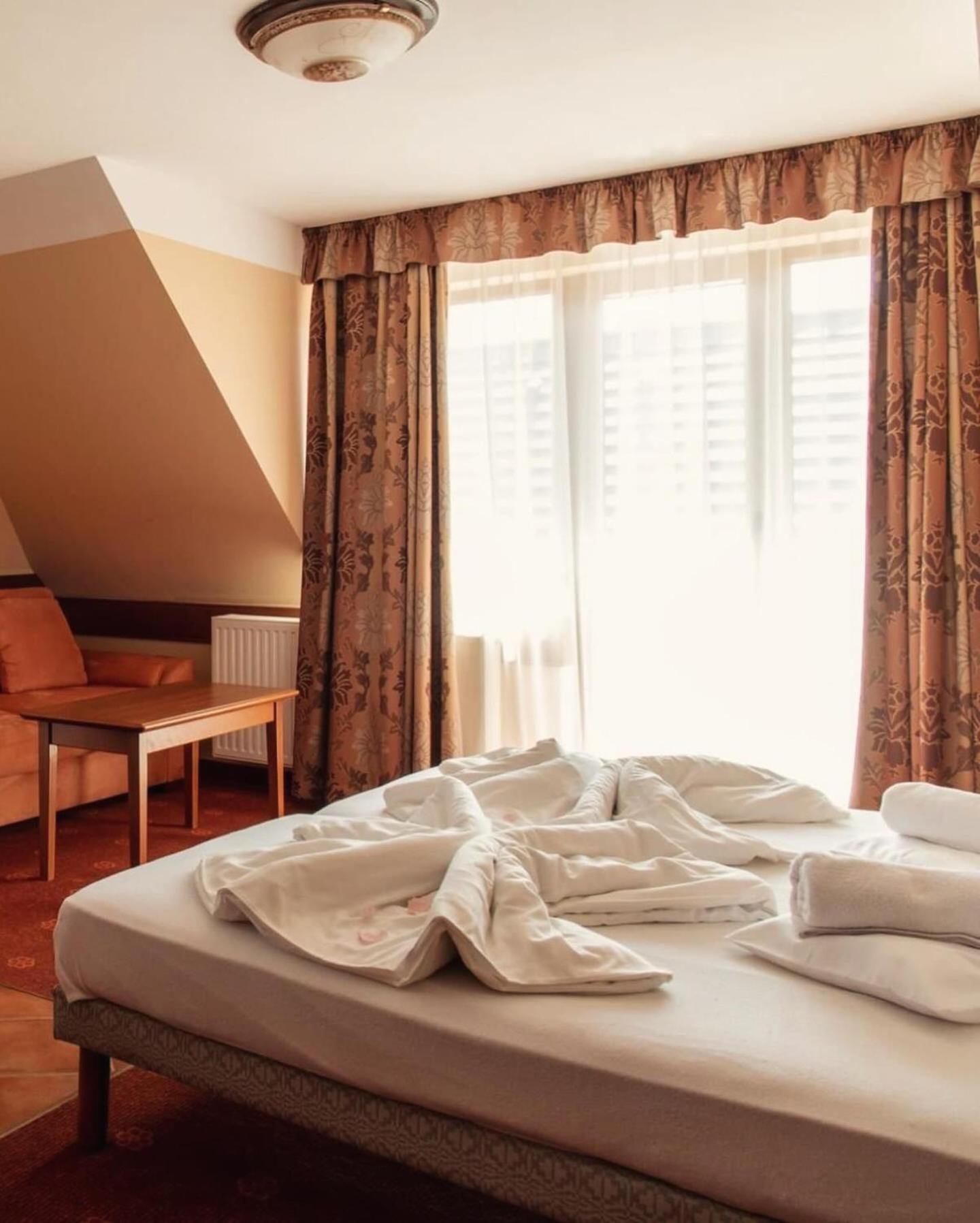 Fonix Wellness *** 1 A Epulet Bed and Breakfast Hévíz Exterior foto